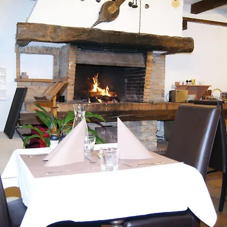 De Violaine Hotel 3*